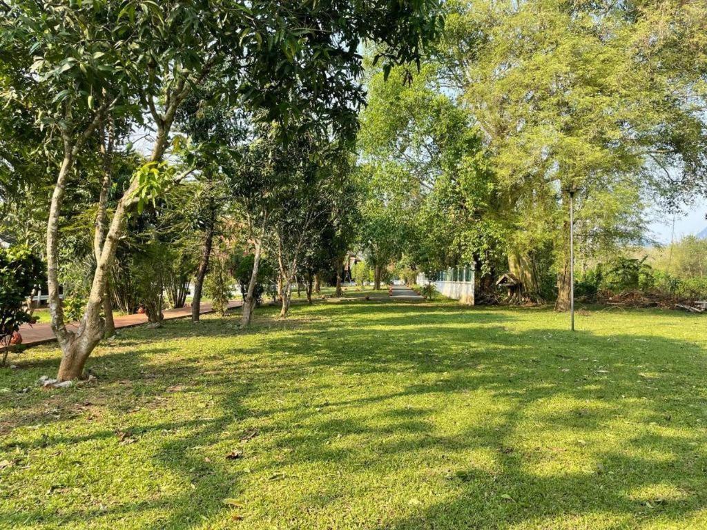 Nam Ou Riverside Resort Ban Vanglè Екстериор снимка