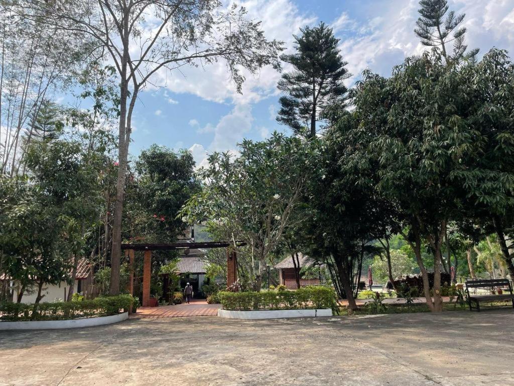Nam Ou Riverside Resort Ban Vanglè Екстериор снимка
